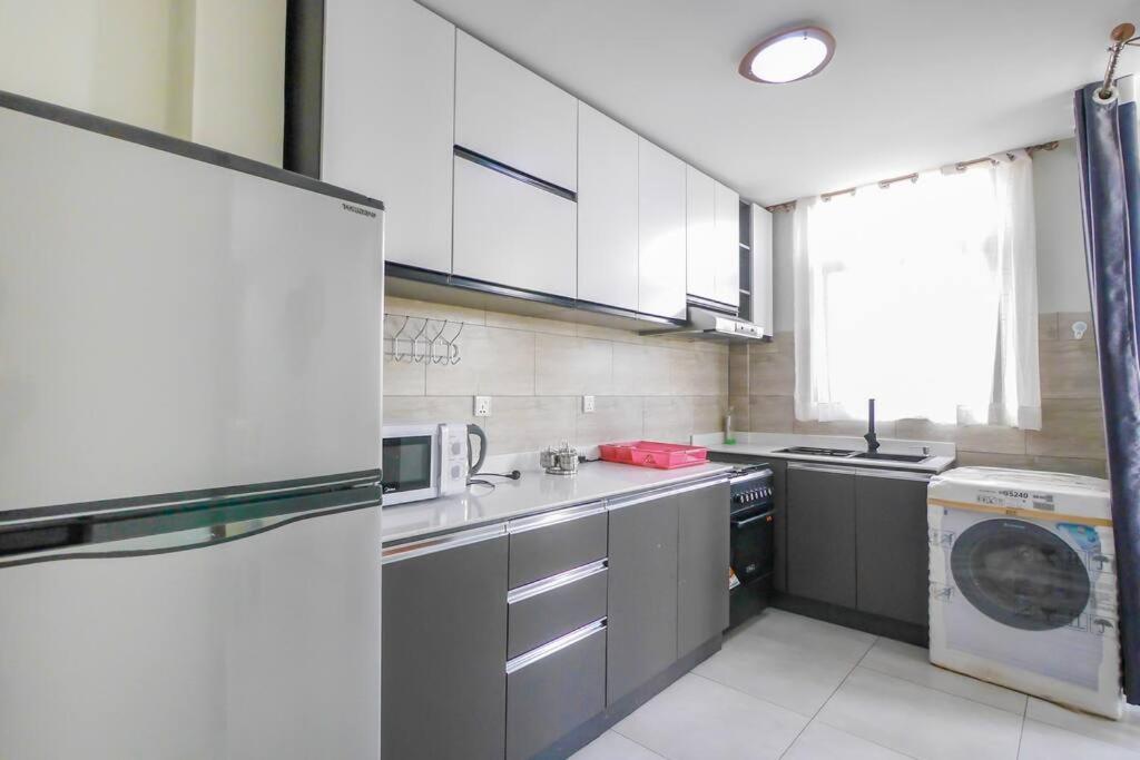 Ultra Modern Apartment In Nyarutarama Kigali Zewnętrze zdjęcie