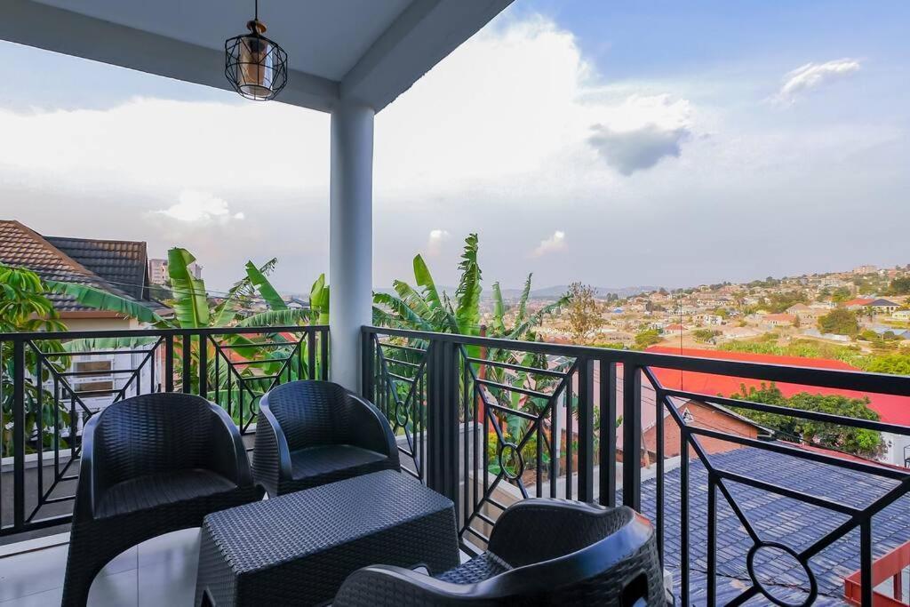 Ultra Modern Apartment In Nyarutarama Kigali Zewnętrze zdjęcie