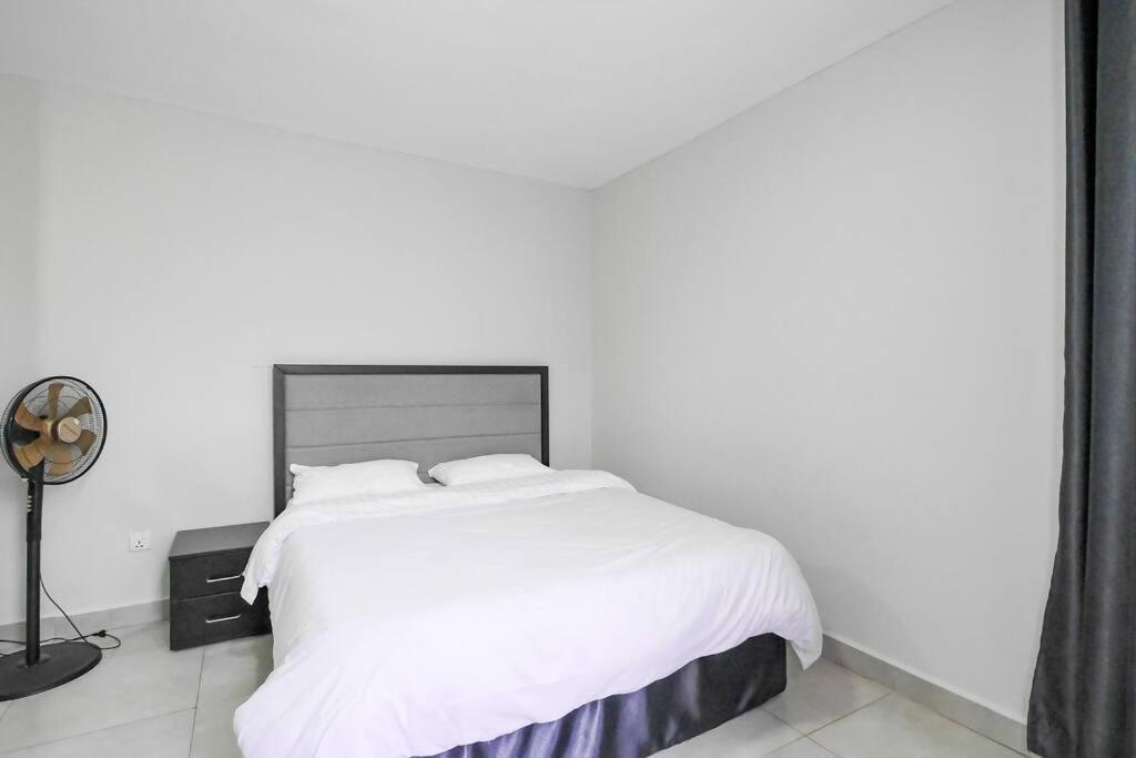 Ultra Modern Apartment In Nyarutarama Kigali Zewnętrze zdjęcie